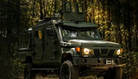 Нацгвардія отримала новітні бронеавтомобілі радіаційної та хімічної розвідки Tis