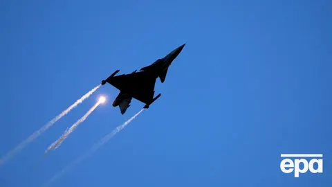 В Угорщині чоловік викрав літак і летів до АЕС «Пакш»