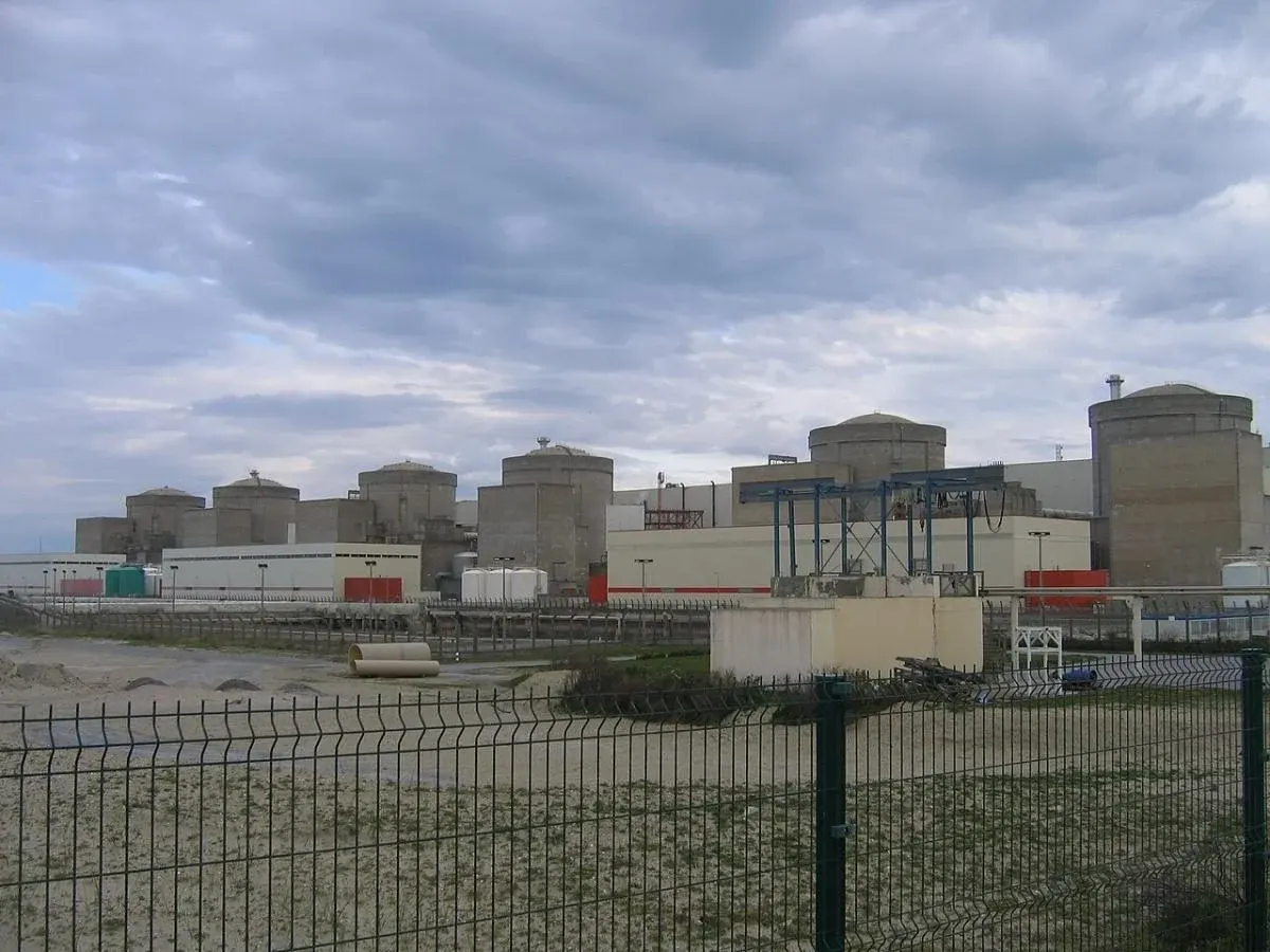 Медузи зупинили три реактори АЕС у Франції
