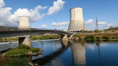Угорщина відновлює роботу реактора АЕС «Пакш» після спаду води в Дунаї